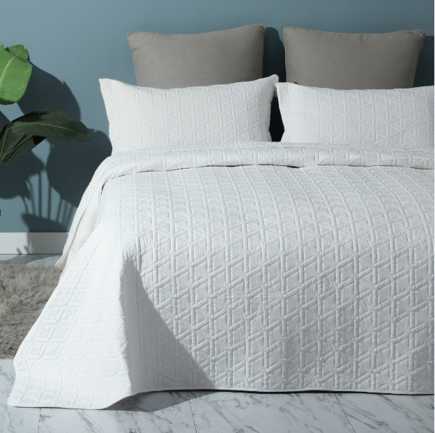 跨境纯洁白绗绣床盖多用被空调被绗缝被批发定制