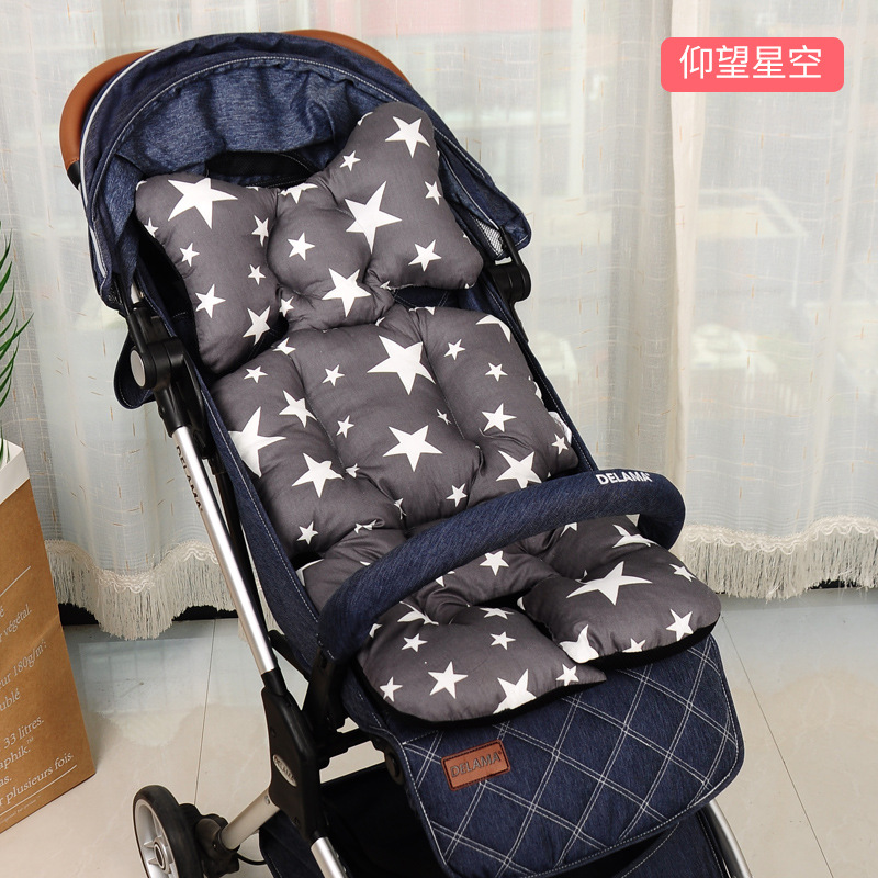 Korean version of the baby stroller seat...