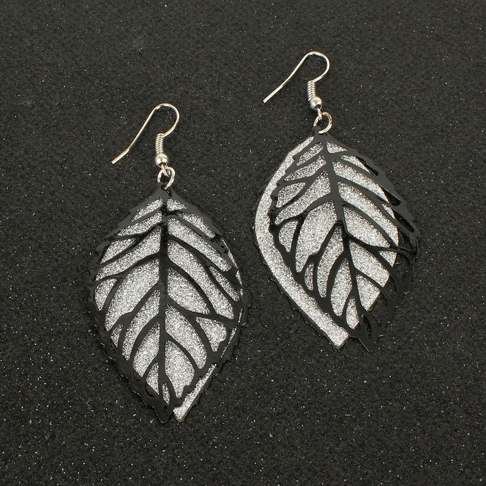 Fashion Hollow Frosted Geometric Leaf Retro Style Earrings Wholesale Nihaojewely display picture 3