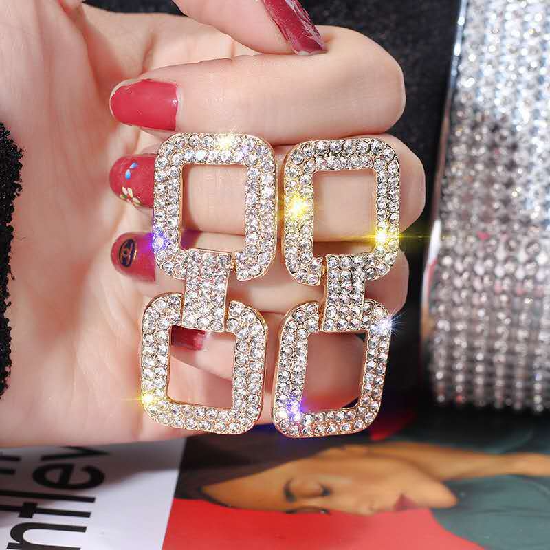 10962032237_1137169033