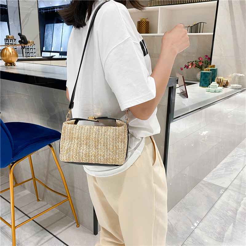 Women's Small Summer Straw Stripe Basic Square Lock Clasp Shoulder Bag display picture 4