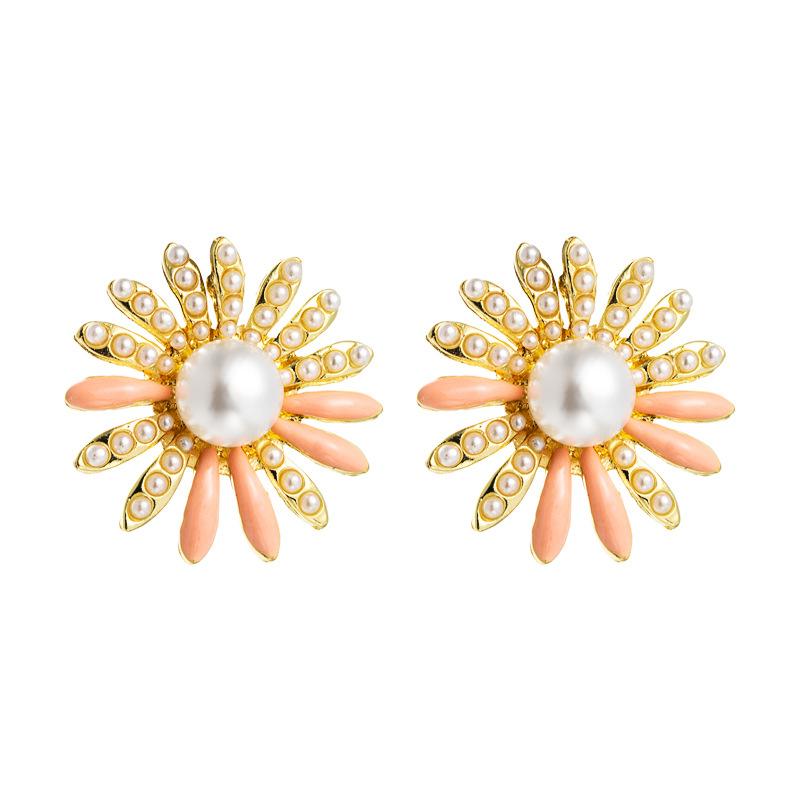 New Sunflower Alloy Pearl Earrings Ladies S925 Silver Flowers Fashion Earrings Wholesale Nihaojewelry display picture 9