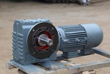 空心轴输出法兰安装侧面安装SFD87底脚螺丝固定形式蜗杆减速机