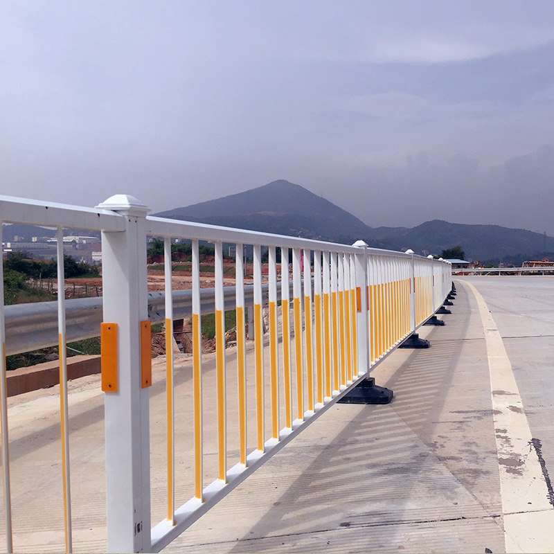 Municipal administration Road Road Highway Sidewalk Divide traffic quarantine Anti collision security Facility quarantine Railing
