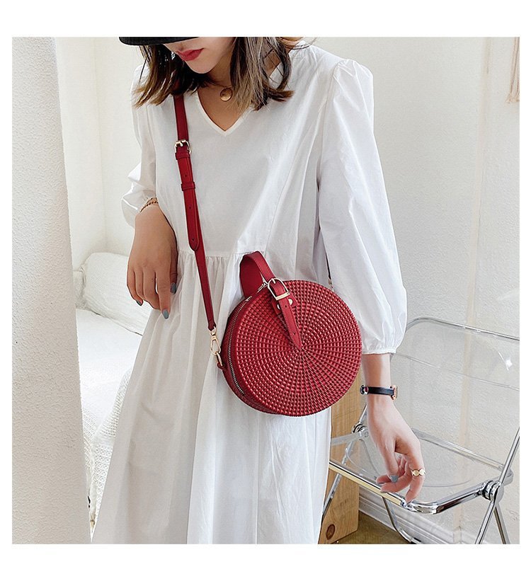 420g Weight Polyester Cotton Lining Material Zipper Closure Type Single Shoulder Strap Strap Type Women's Small Pvc Solid Color Streetwear Zipper Circle Bag