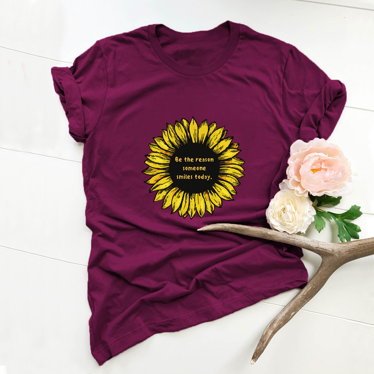 playera de manga corta con estampado de girasoles NSSN21192