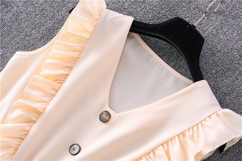 New Yellow V-neck Flounce Bubble Lace-up Dress in Dresses