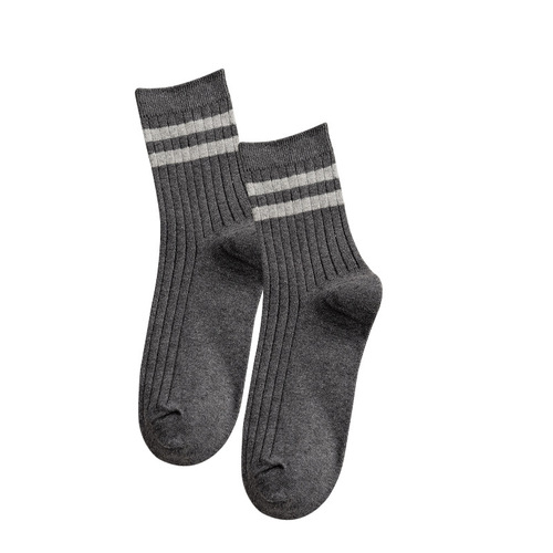 Autumn and winter men's mid-calf socks, versatile striped men's socks, classic two-bar college style breathable cotton socks manufacturer wholesale