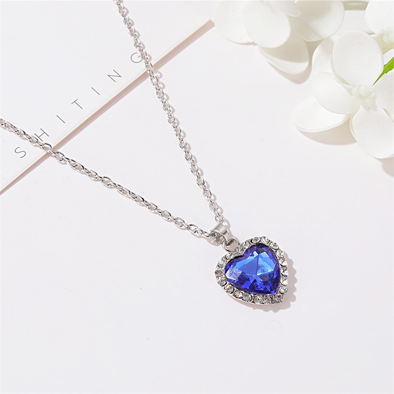 New Fashion Crystal Gemstone Love Necklace Wholesale display picture 5