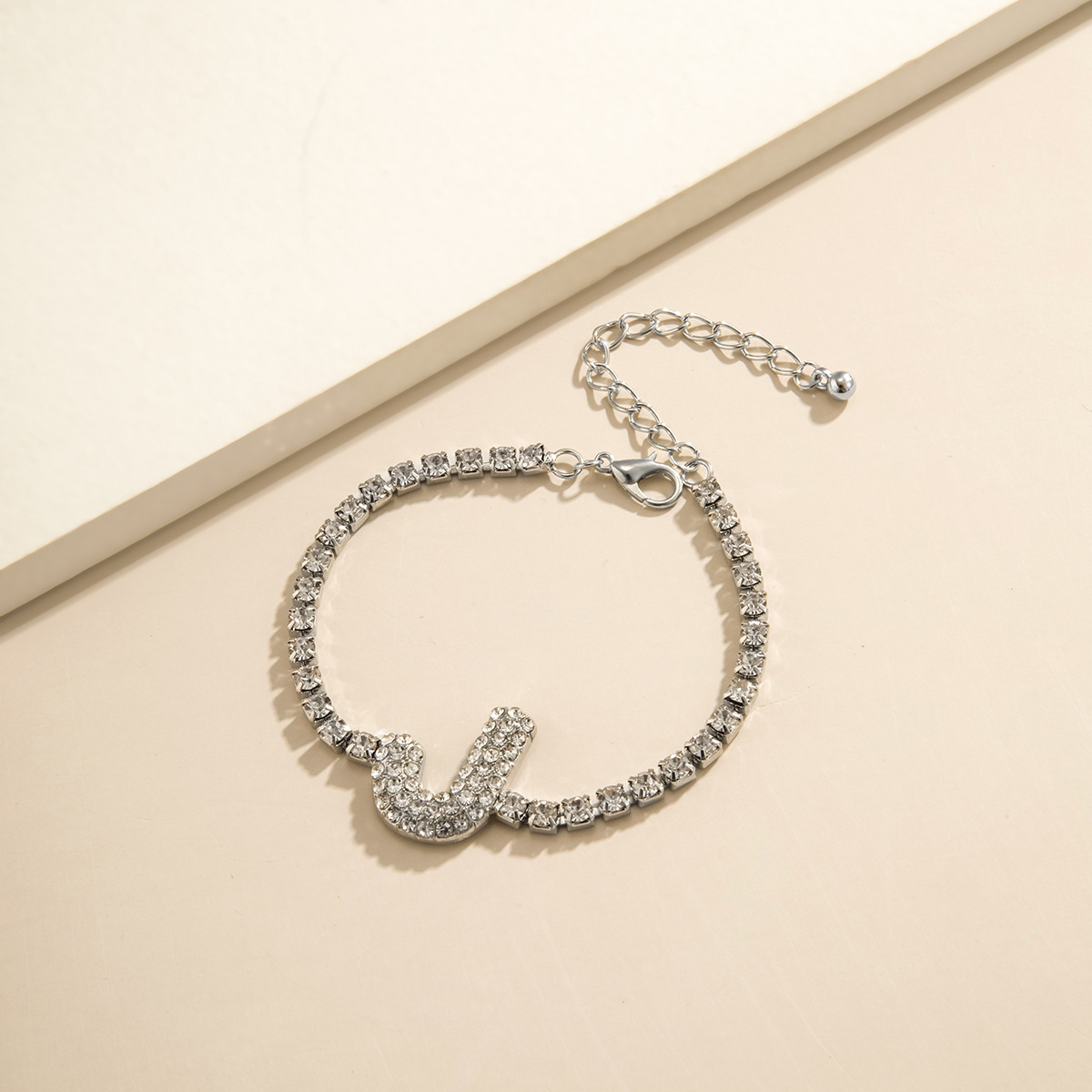 Alliage Créatif De Mode Nouvelle Lettre Bracelet Micro Diamant Simple display picture 4
