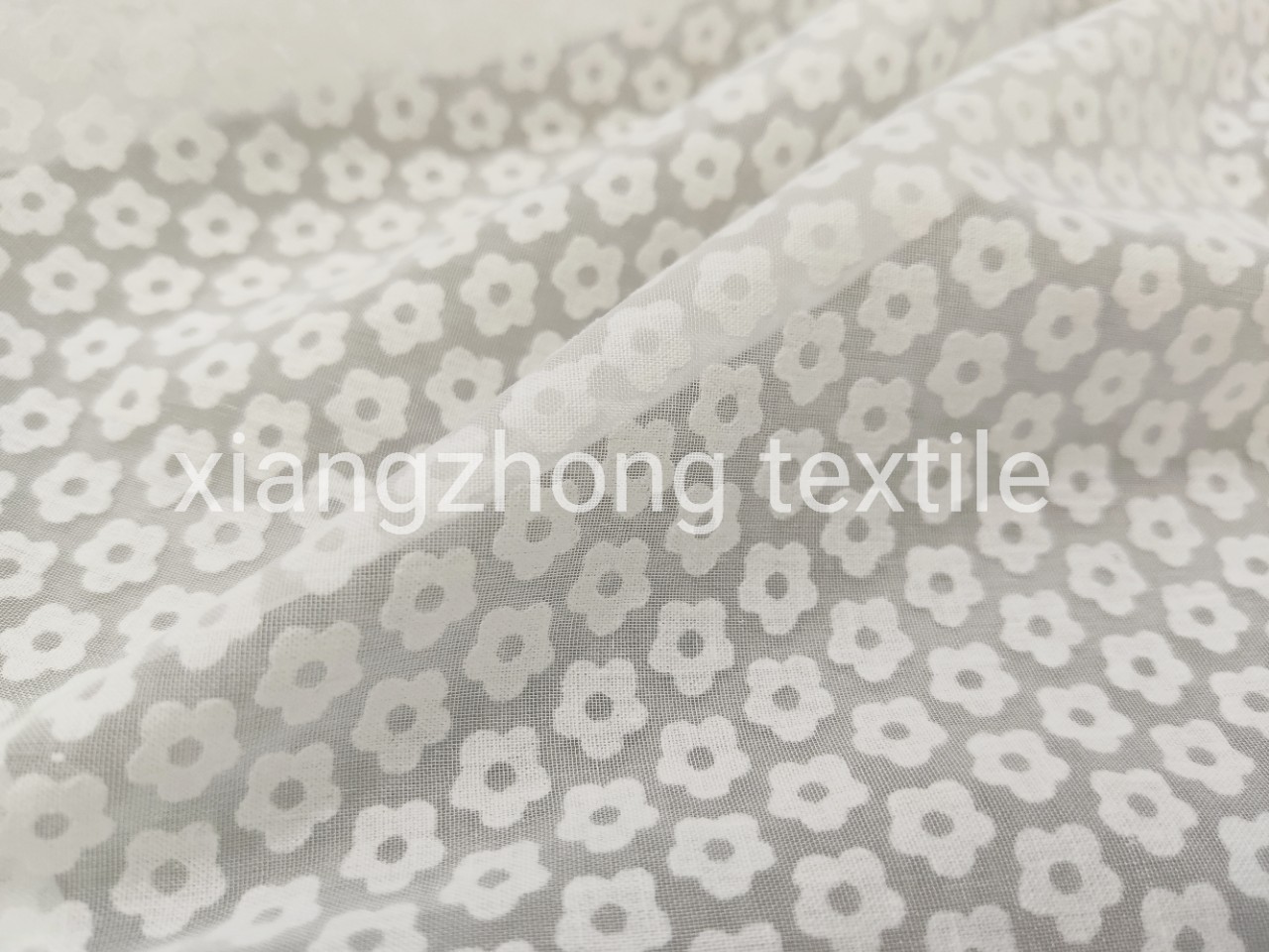 镂空小清新碎花 涤棉混纺小花 烧花烂花布女装 童装面料