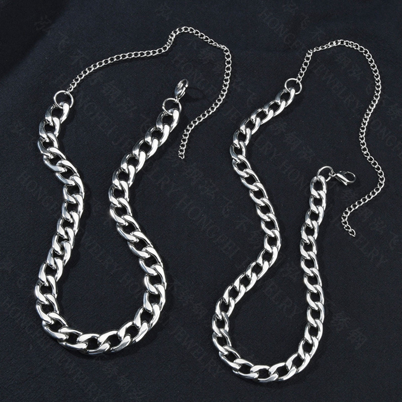 Korea Hip Hop Style Tide Simple Titanium Steel Clavicle Chain Thick Chain Necklace For Men And Women display picture 3