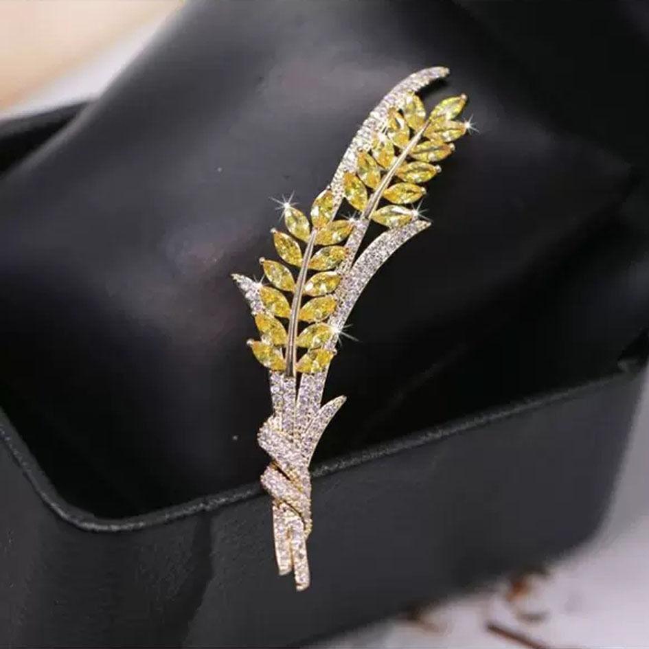  New Luxury Jewelry Inlaid Zircon Gold Crystal Wheat Ear Brooch Pins Women Fashion Banquet Party Dress Corsage Pin Clothing Accessories Brooches