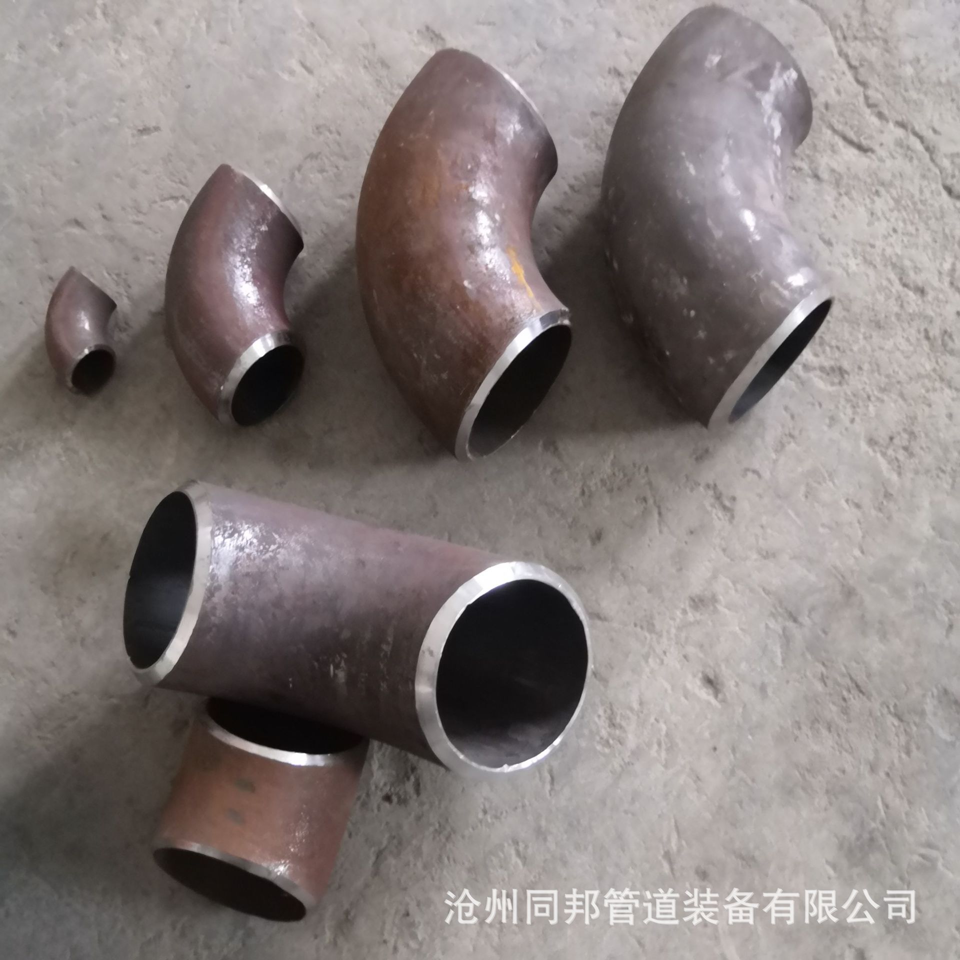 90度弯管图片,90度弯管,弯管底座的图片_大山谷图库
