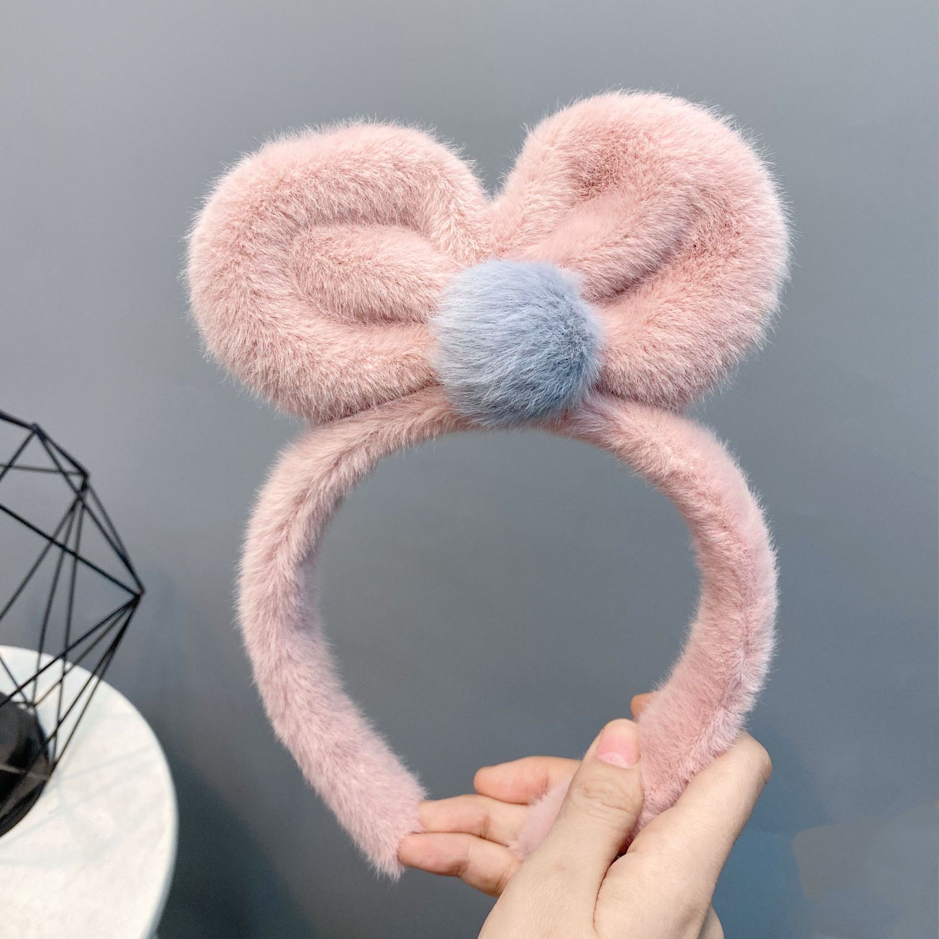 Cute Bowknot Plush Headband display picture 8