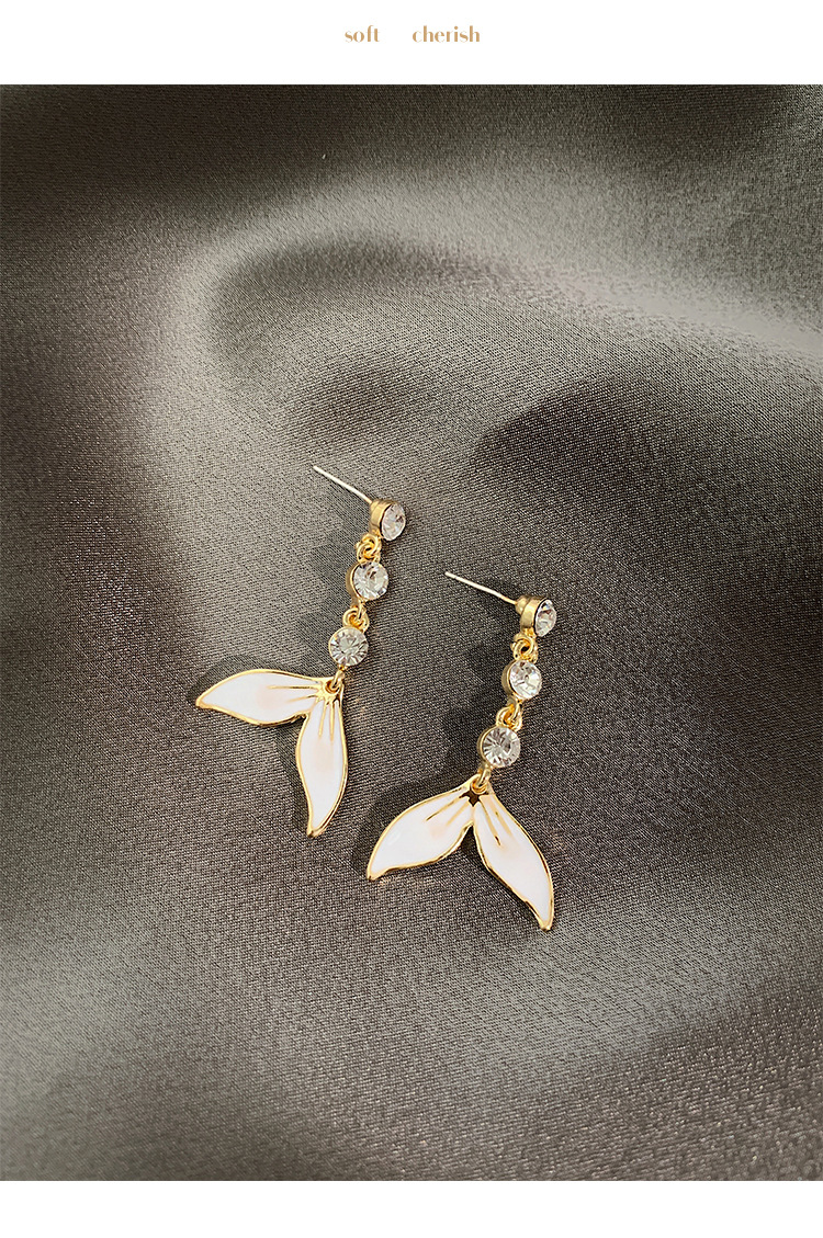 Boucles D&#39;oreilles En Strass Exquis De Haute Qualité Longues Boucles D&#39;oreilles En Queue De Poisson Nouvelle Vague 925 Aiguille En Argent En Gros Nihaojewelry display picture 6