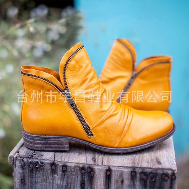 Hot zipper pin short boots Women's thick heel Martin boots daily sleeve low top women's leather boots wholesale Taizhou autumn and winter women's shoes