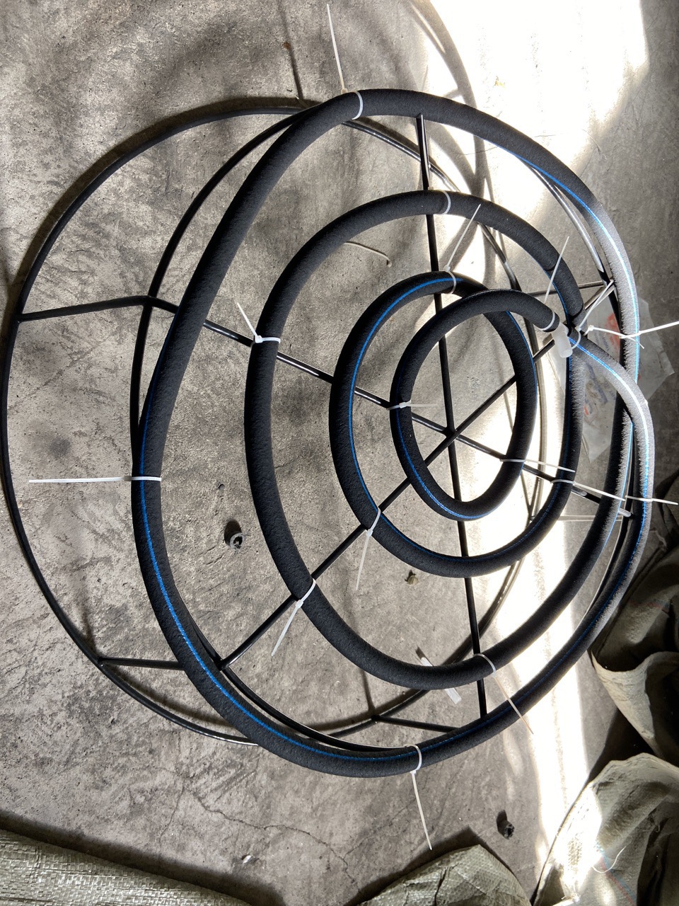 12631861712_2035060333