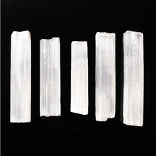 天然白色石膏石 單晶體柱形碎石天然水晶原石擺件廠家批發直銷