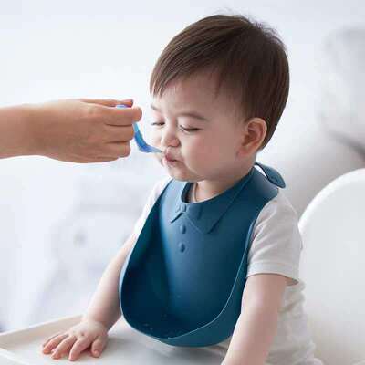 baby Having dinner Bibs silica gel waterproof three-dimensional Rice pocket children Bib Having dinner Child Saliva towel