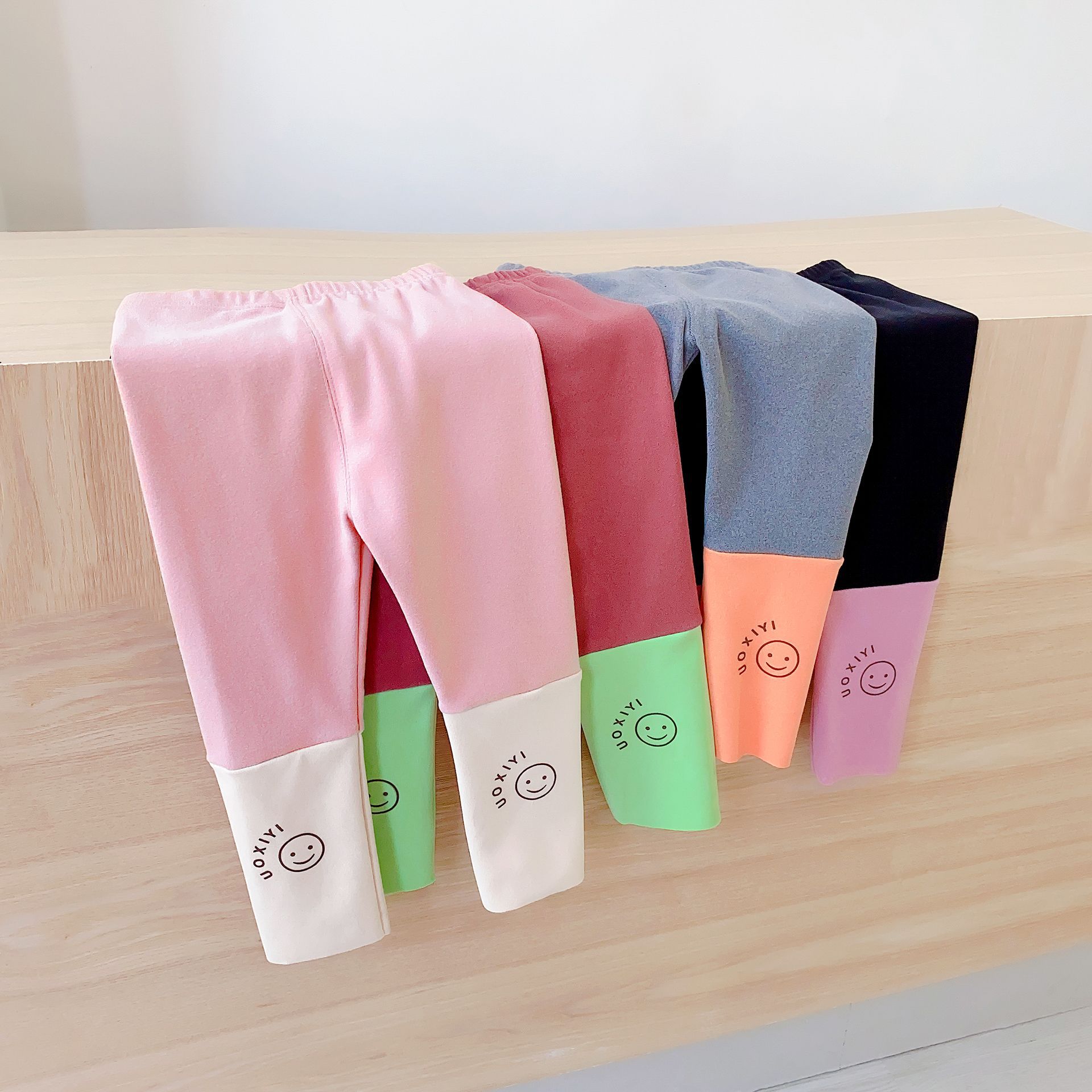 Children's clothing 2020 Autumn new pattern girl colour Trousers Leggings children Korean Edition stripe trousers Children trousers