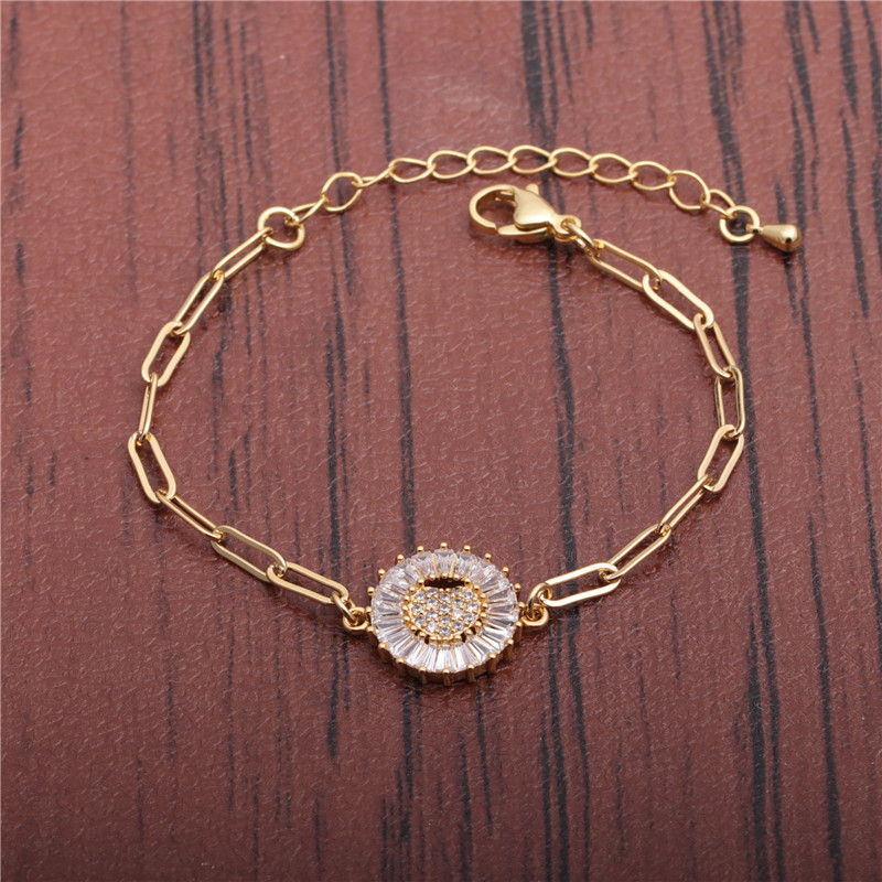 Zircon Heart Adjustable Bracelet display picture 3