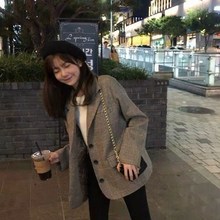 春秋网红复古英伦风格子西服上衣潮韩版宽松百搭chic小西装外套女