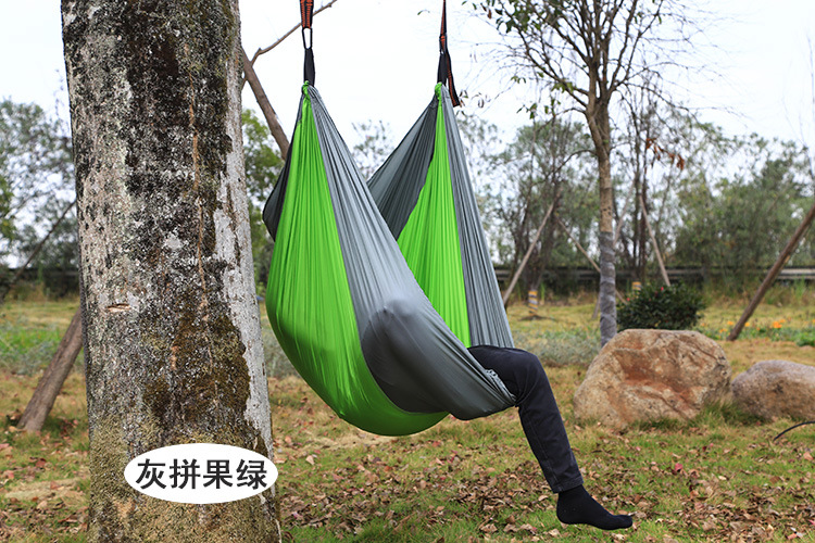 吊椅灰拼果绿750-1.jpg