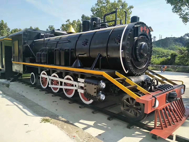 復古蒸汽鳴笛火車 復古火車頭 退役綠皮火車頭模型