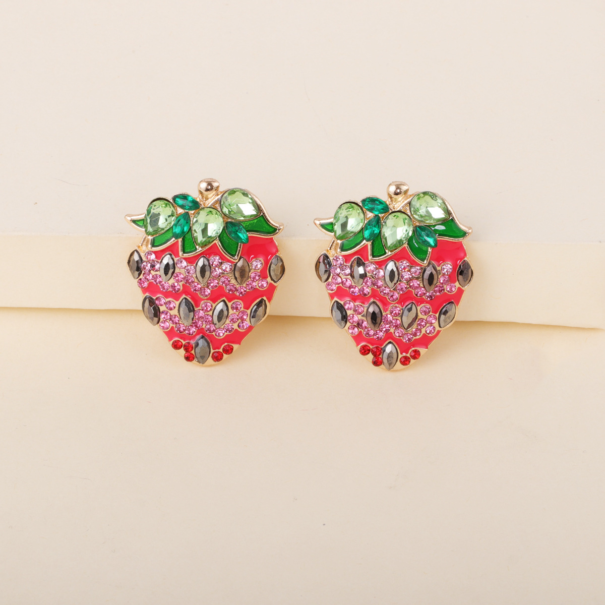 Creative Sweet Korean Fruit Pink Strawberry Oiled Diamond Stud Earrings display picture 2