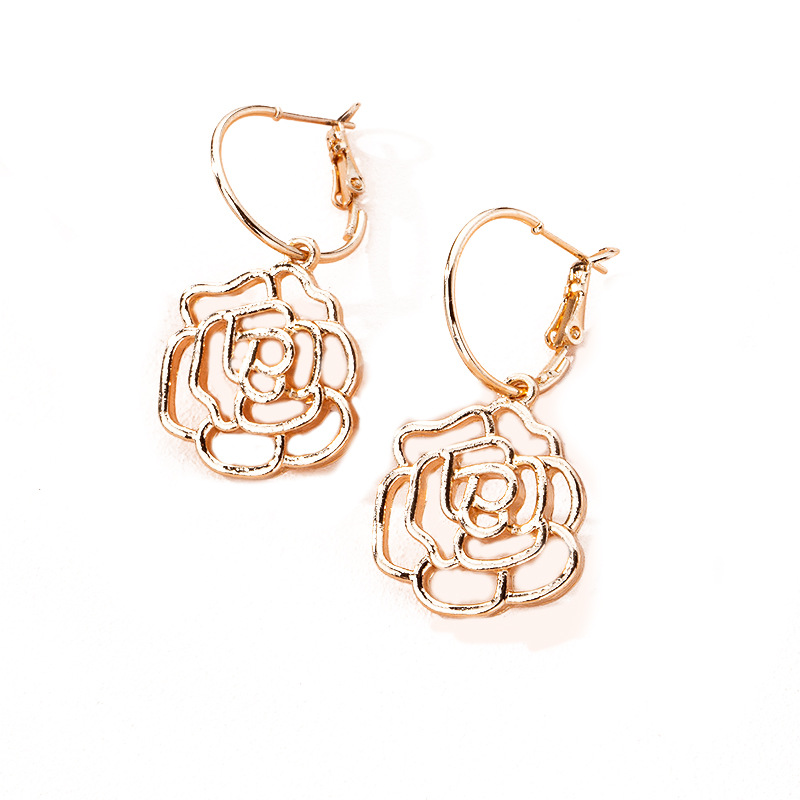 Korean Fashion Flower Love Earrings New Simple Style Popular Earrings Wholesale Nihaojewelry display picture 2