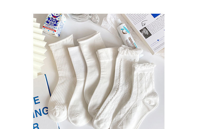 Fashion White Lace Socks Female Solid Color Socks Cotton Socks display picture 1