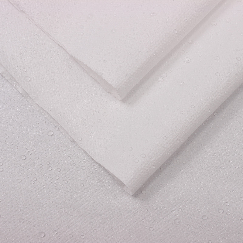 供应PP无纺布PE透气膜 民用防护服 抑菌防尘防水抗静电隔离服面料