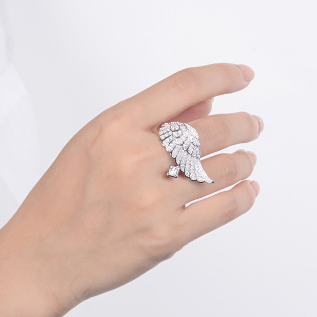Bague Ailée