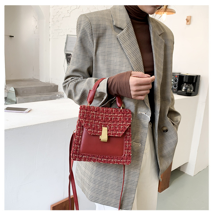 New Trendy Fashion One-shoulder Messenger Bag display picture 9
