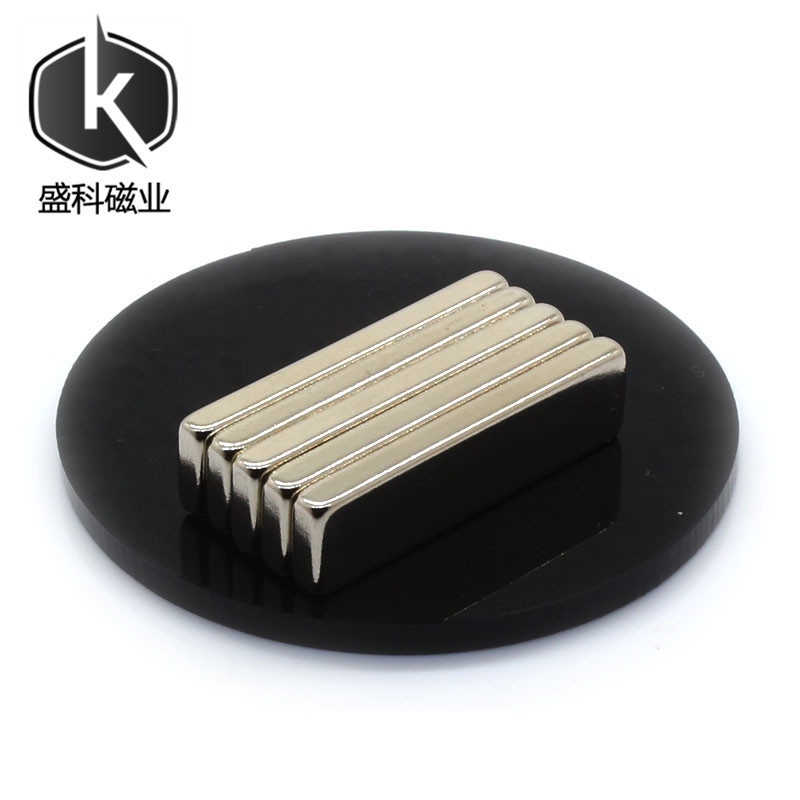 F30*8*2现货长方形薄磁铁片 纱窗纱门强磁 30×8×2防锈门吸磁钢