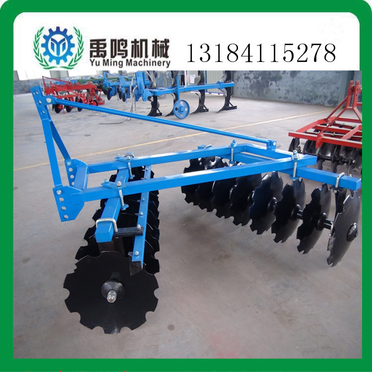 圆盘耙12-15马力四轮拖拉机悬挂12片轻耙缺口耙土地整平机械厂家