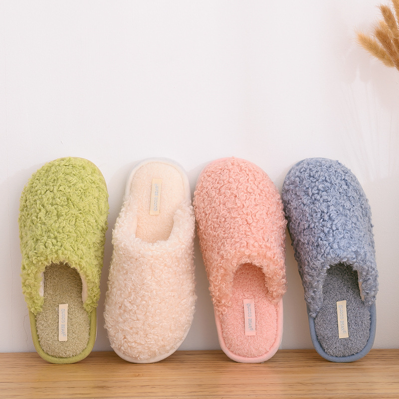 Manufacturers wholesale autumn and winter new bag head candy color small curl cute fur drag leisure home plush slippers