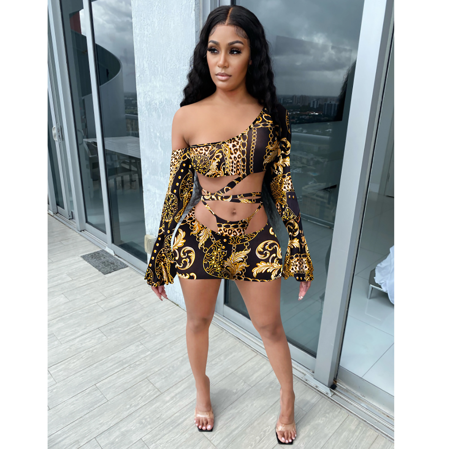 Title 13, Womens Strapping Retro Printed Mini Skirt. Get...