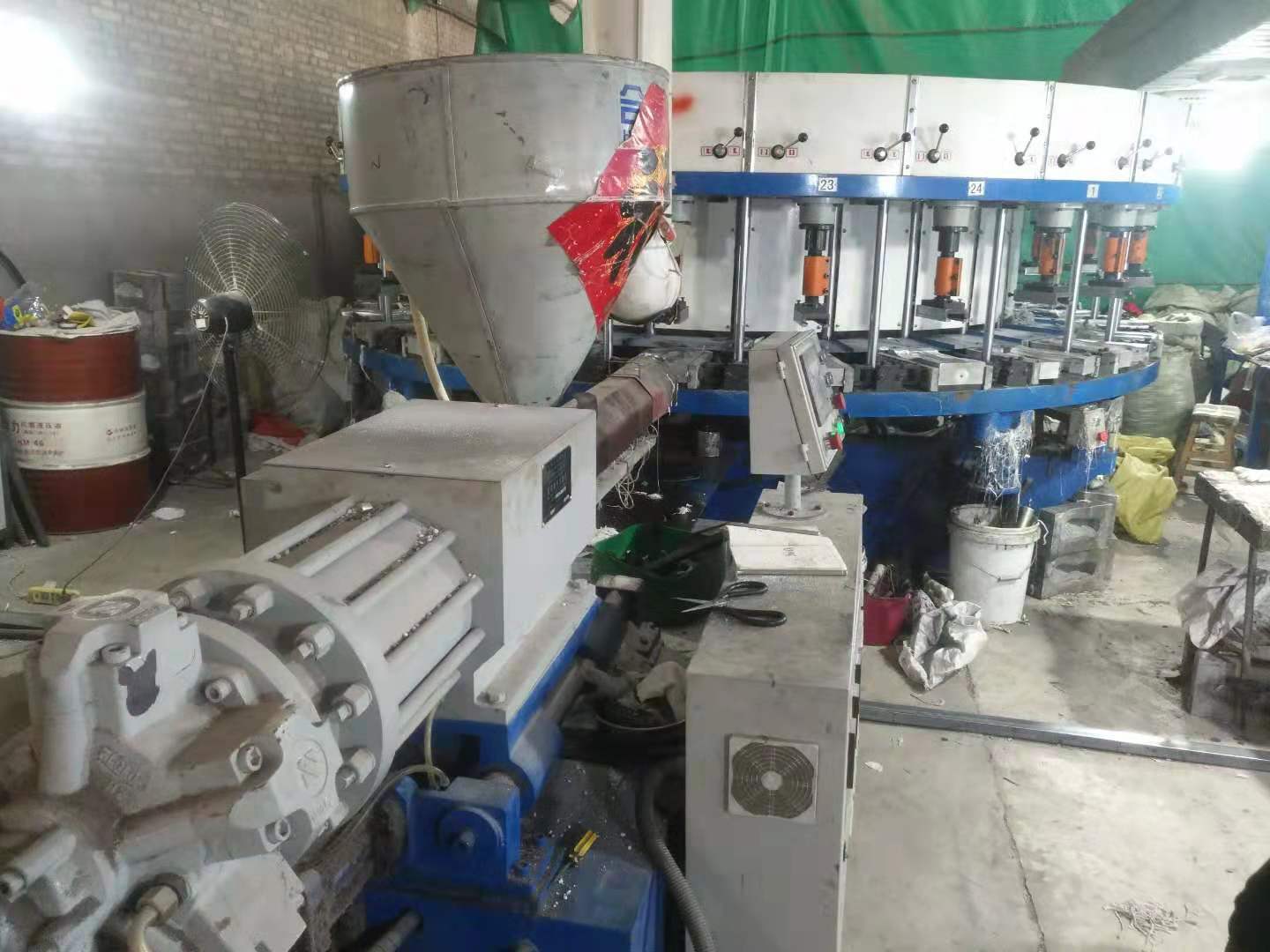 12508919838_2108017641