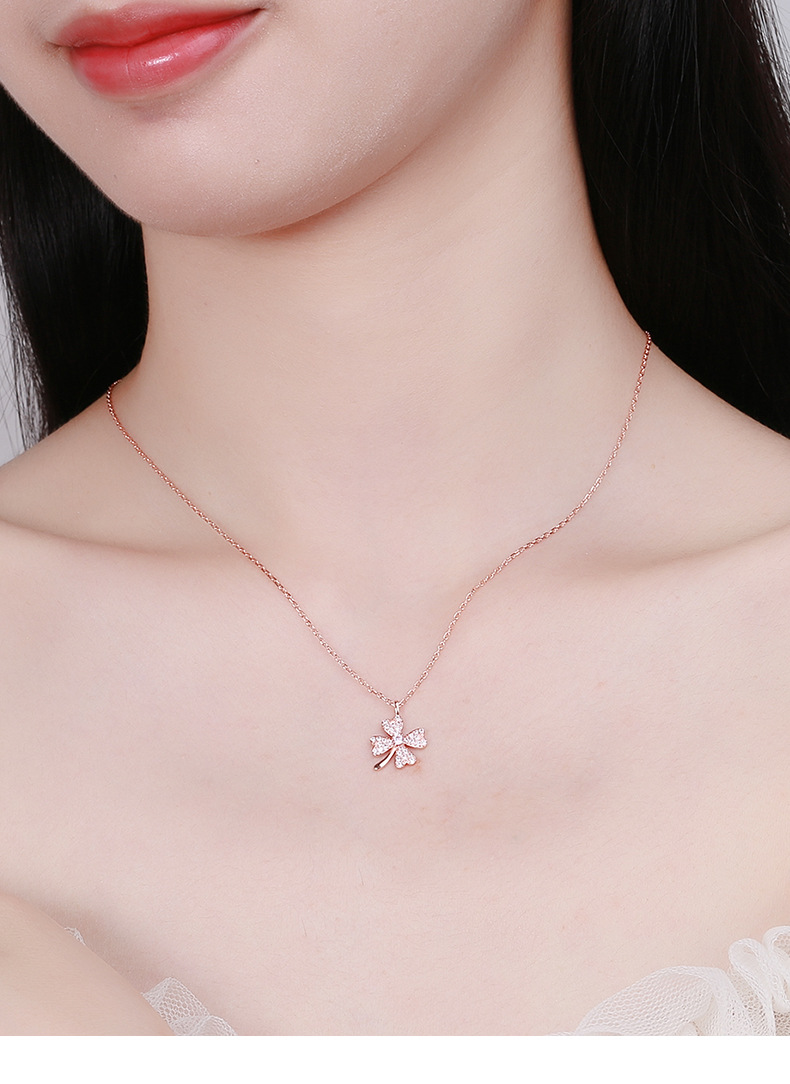 Ins Style Basic Four Leaf Clover Sterling Silver Inlay Zircon Pendant Necklace display picture 1