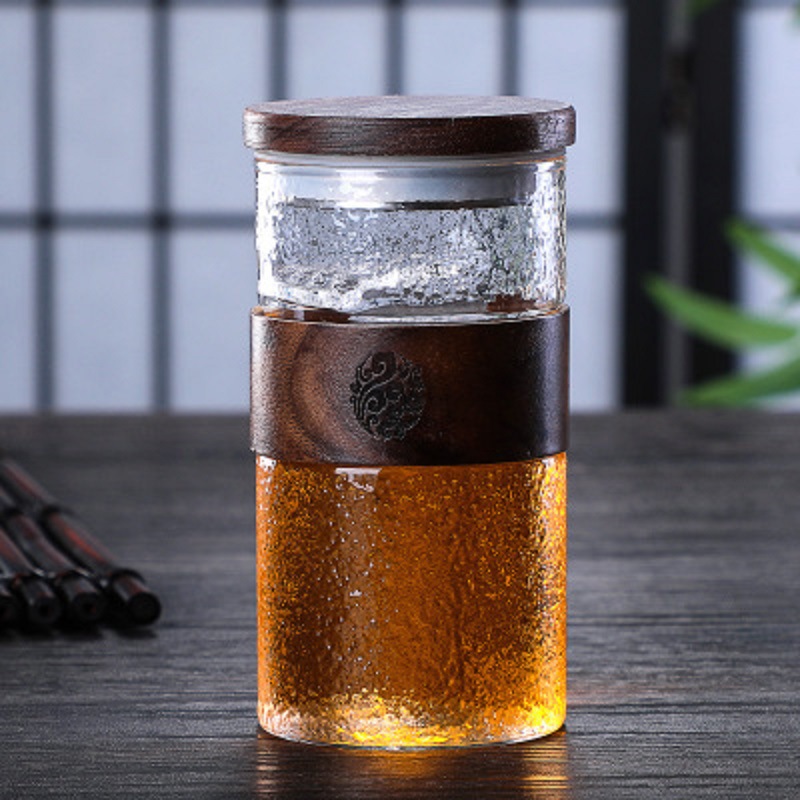 Vidrio resistente al calor taza de agua cubierta de madera taza de té verde patrón de martillo separación de té con tapa filtro Oficina taza de té taza de agua caliente