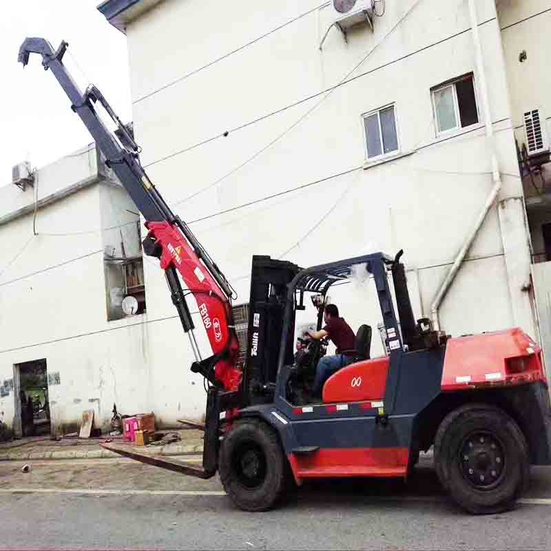 江苏5吨叉车飞臂吊供应厂家 徐州吊重5吨叉车吊车 常州卸货叉车吊