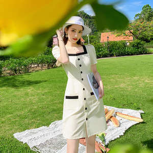 赫本风可盐可甜连衣裙女装2020夏季新款时尚气质方领拼接显瘦裙子