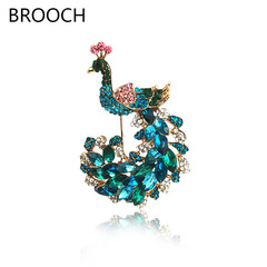 Peacock brooch European and American retro fashion high-end animal corsage cartoon cute pin accessories clothing jewelry
