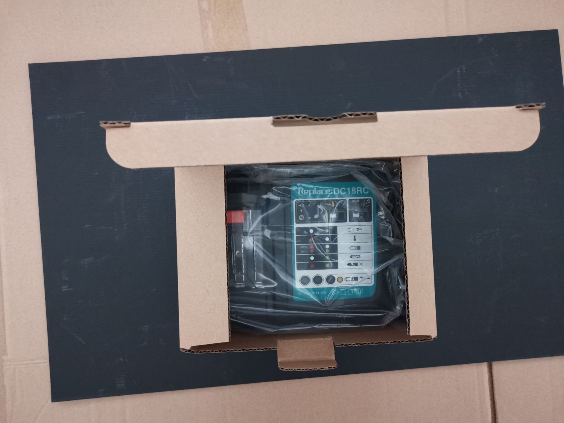 makita-18v-dc18rc-2a-3a-battery-charger