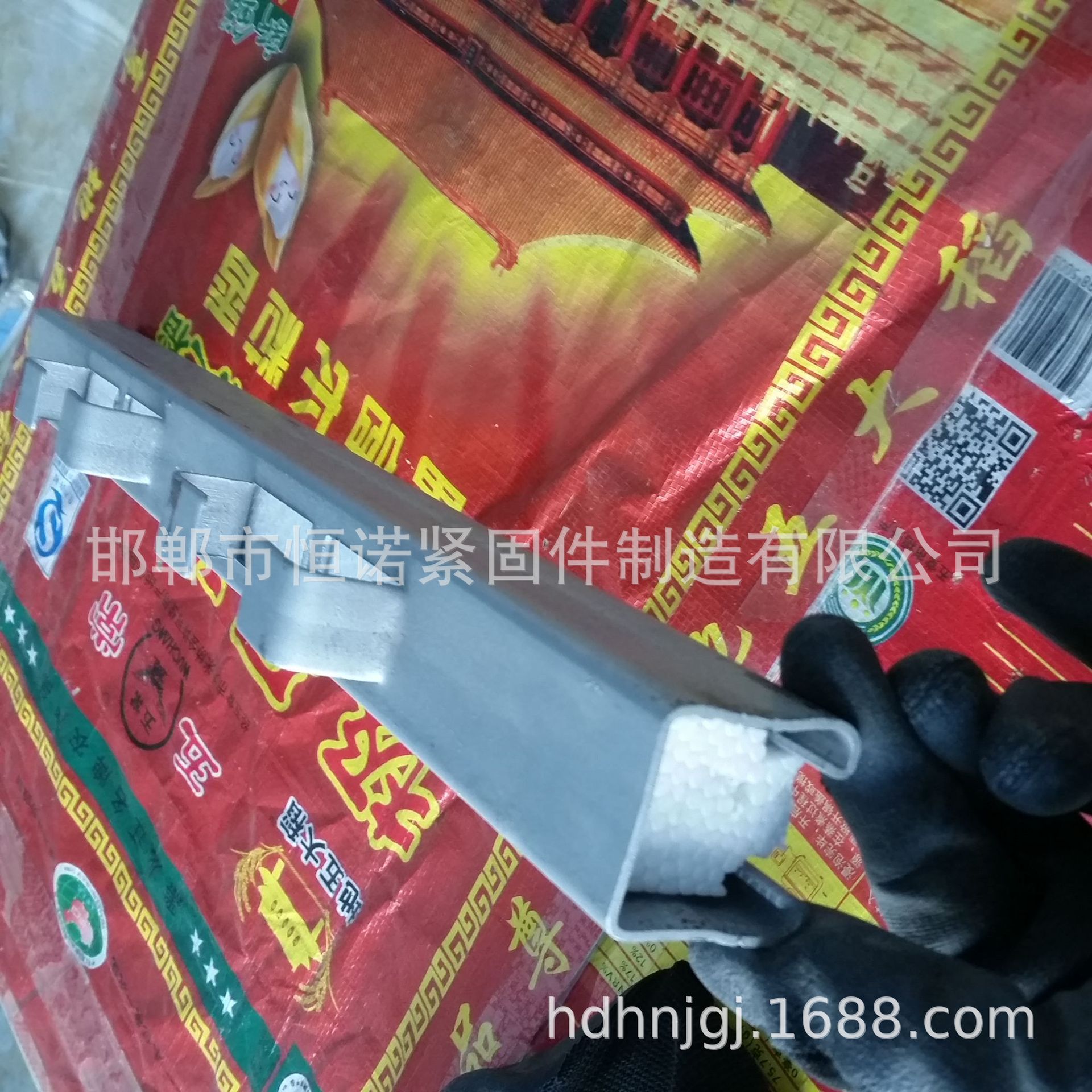 恒诺预埋槽道 厂家加工订做电缆哈芬槽道 -31冷弯型高铁槽道厂家