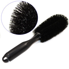 Special long-handled wheel rim brush for cleaning tires and rims, powerful dirt removal cleaning tool for wheel rims.