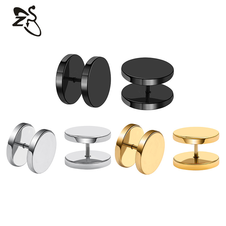 Silver pointed spike labret stud material detail