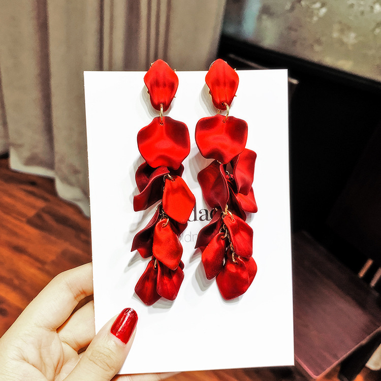 Fashion Geometric Leaf Plating Alloy Drop Earrings display picture 16